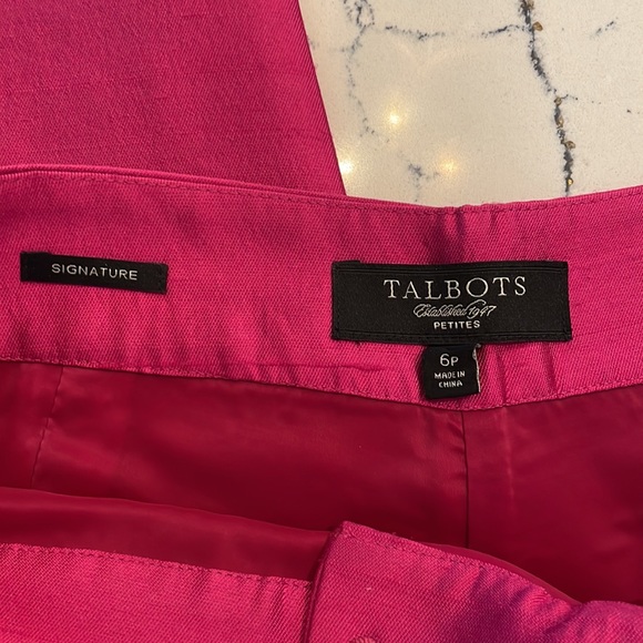 Talbots petite size 6 sateen look pants. - Picture 4 of 6